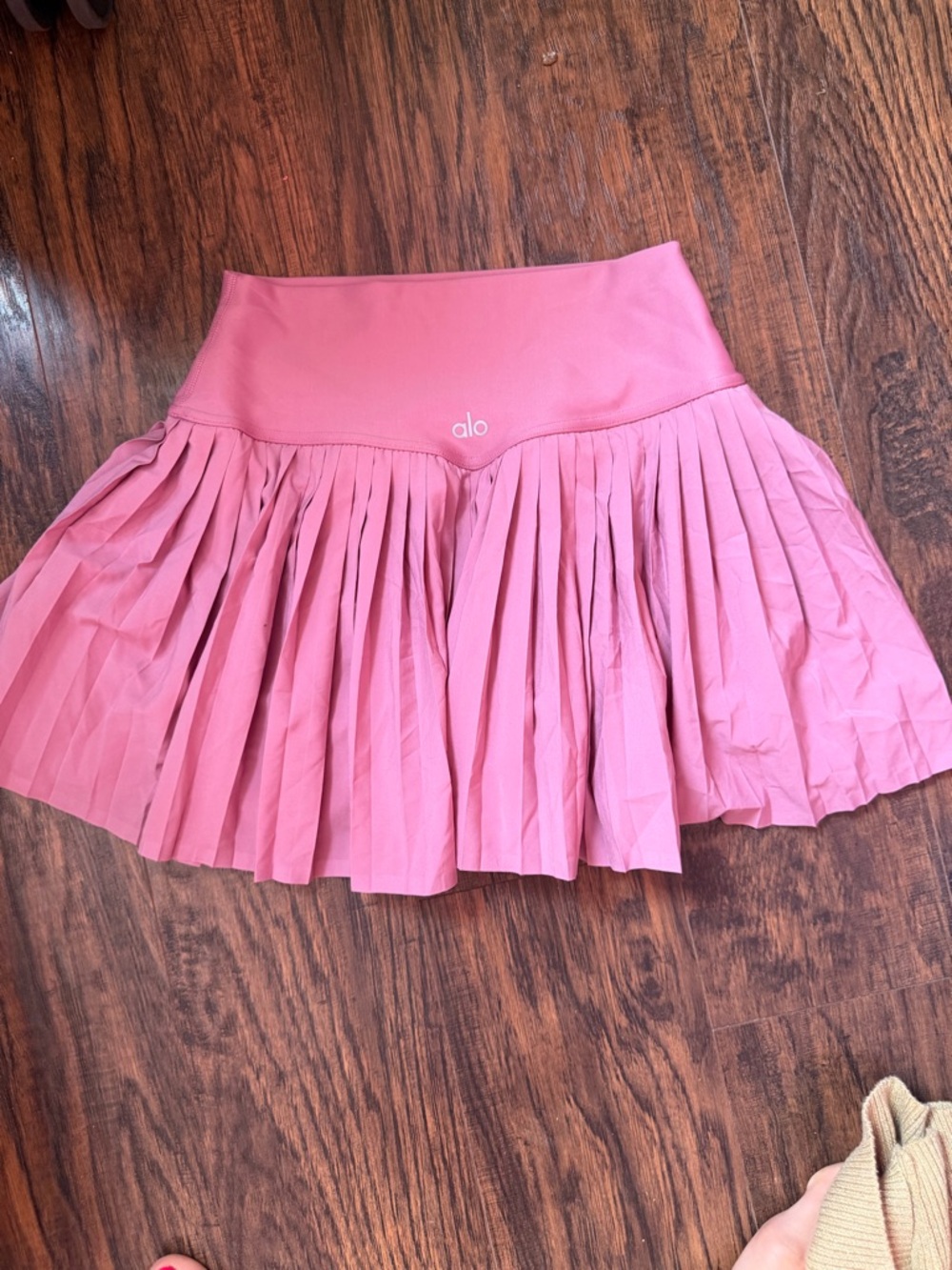 Worn once ALO Yoga Rose Pink Pleated Skater Skirt
